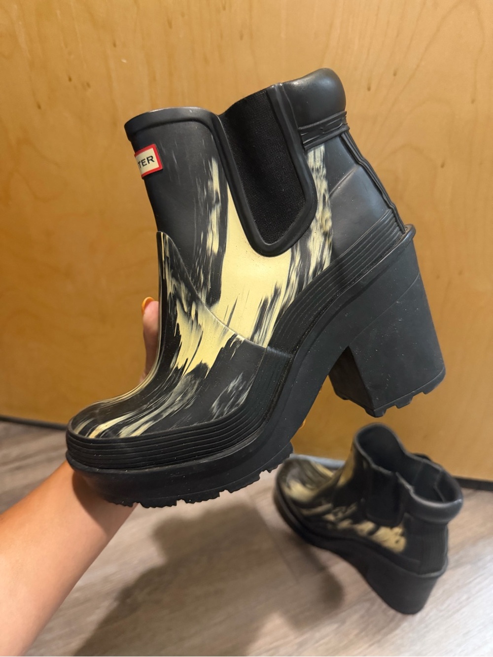 Hunter Black & Cream Marbled High-Heel Chelsea Rain Boot